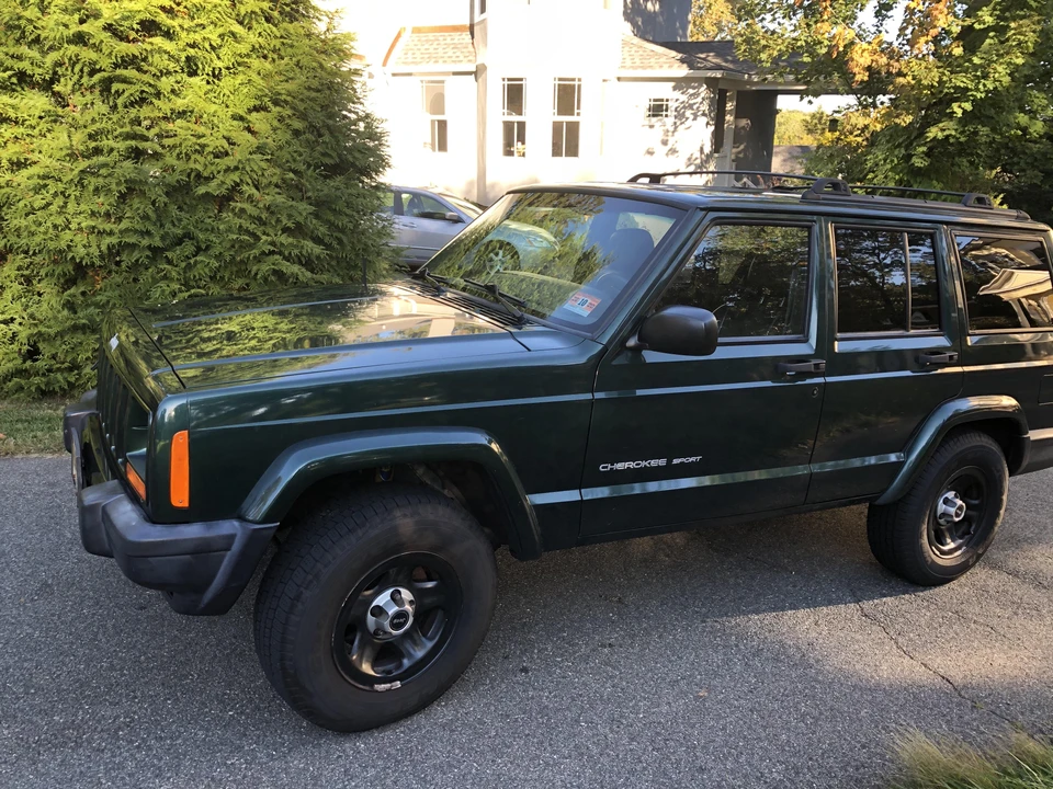 2000 Jeep XJ Cherokee - Image 9 of 23