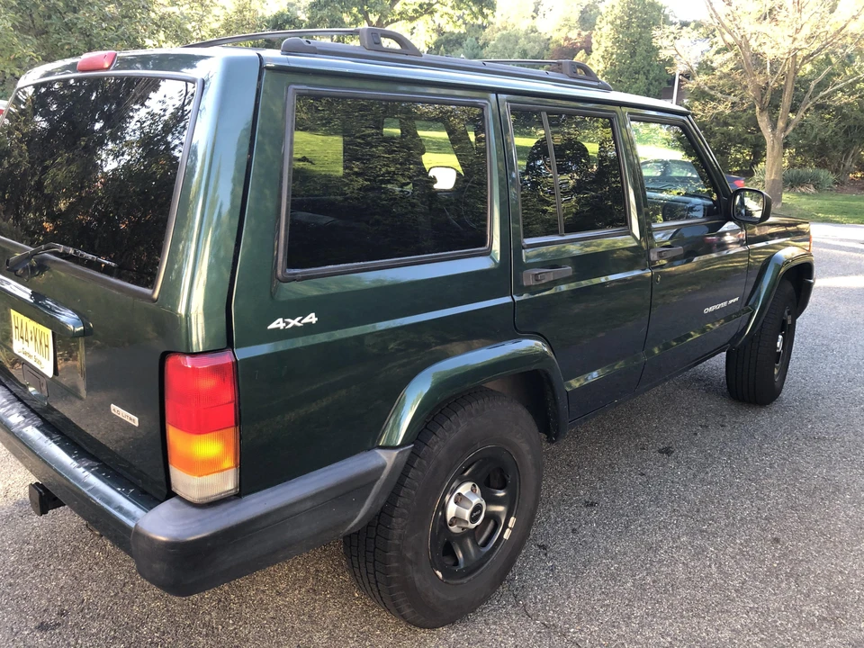2000 Jeep XJ Cherokee - Image 13 of 23