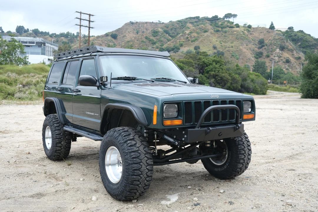 2000 Jeep XJ Cherokee - Image 12 of 30