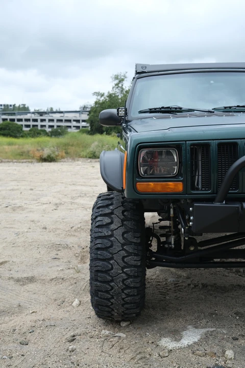 2000 Jeep XJ Cherokee - Image 13 of 30