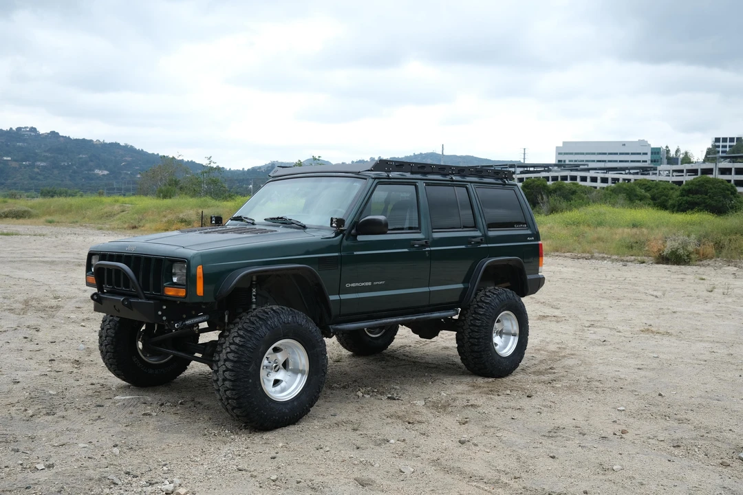 2000 Jeep XJ Cherokee - Image 6 of 30