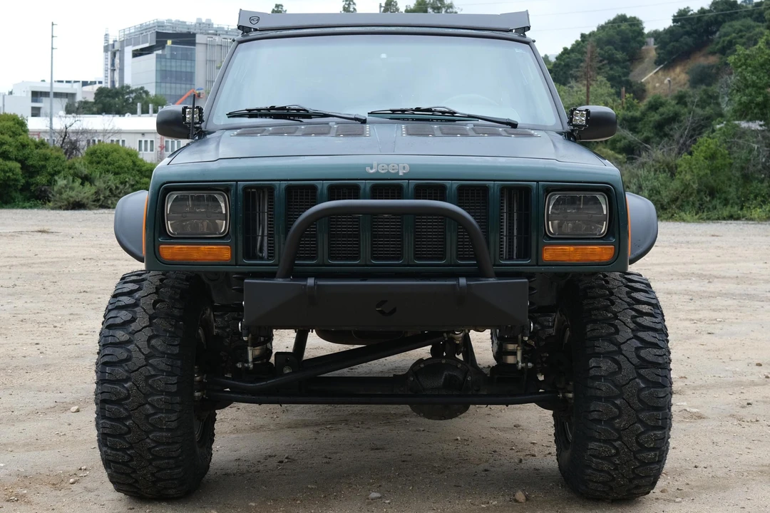 2000 Jeep XJ Cherokee - Image 2 of 30