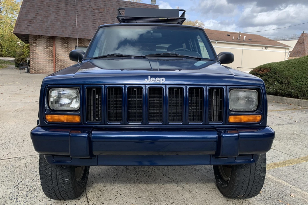 2000 Jeep XJ Cherokee - Image 3 of 31