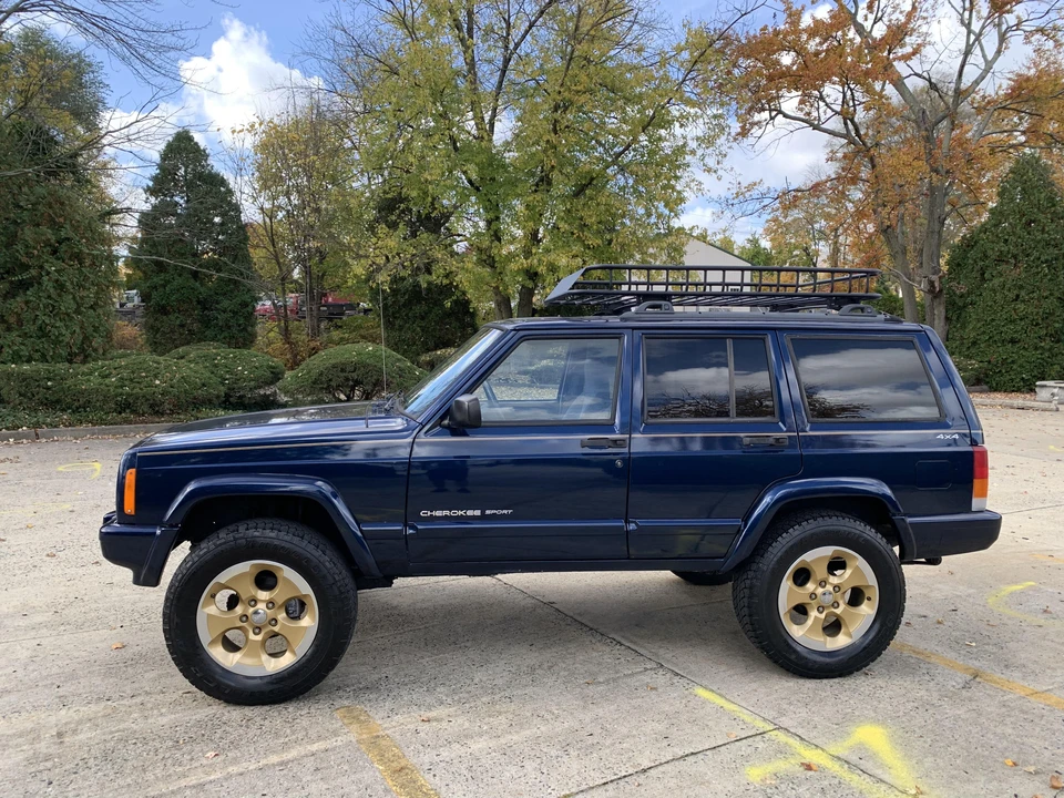 2000 Jeep XJ Cherokee - Image 10 of 31