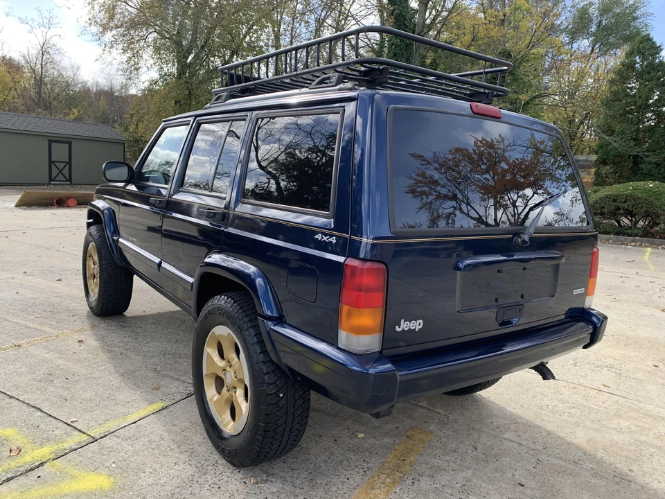 2000 Jeep XJ Cherokee - Image 12 of 31