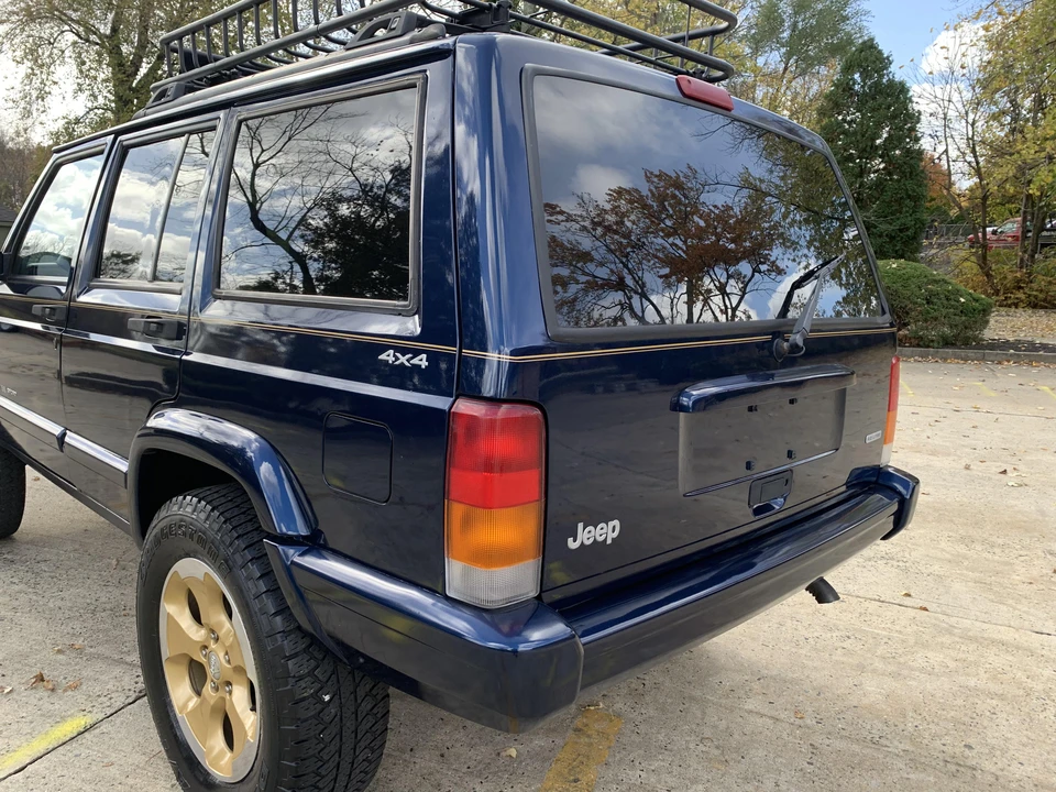 2000 Jeep XJ Cherokee - Image 26 of 31