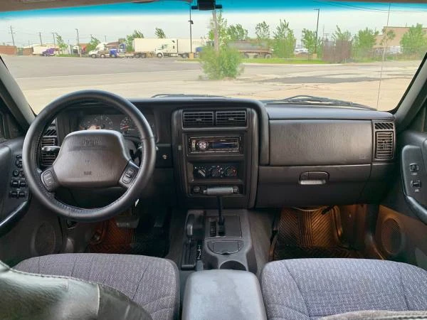 2000 Jeep XJ Cherokee - Image 20 of 31