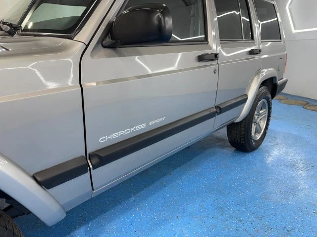2000 Jeep XJ Cherokee - Image 10 of 21