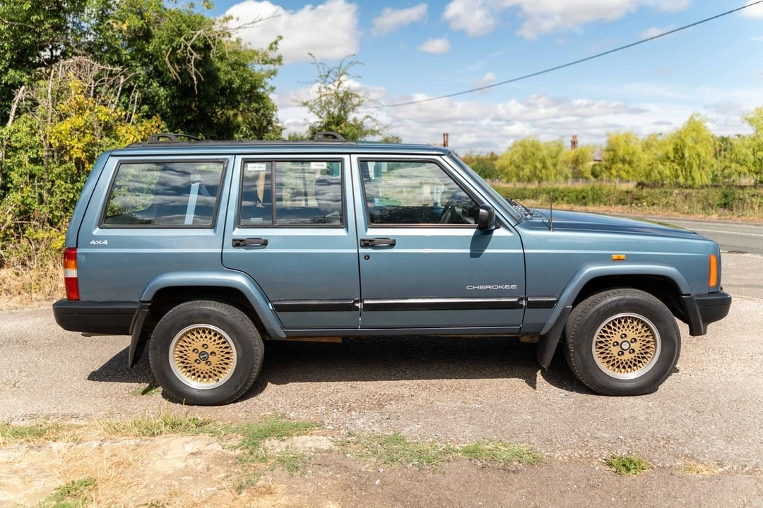 2000 Jeep XJ Cherokee - Image 3 of 30