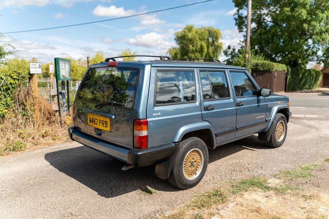 2000 Jeep XJ Cherokee - Image 4 of 30