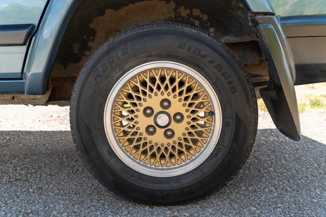 2000 Jeep XJ Cherokee - Image 19 of 30