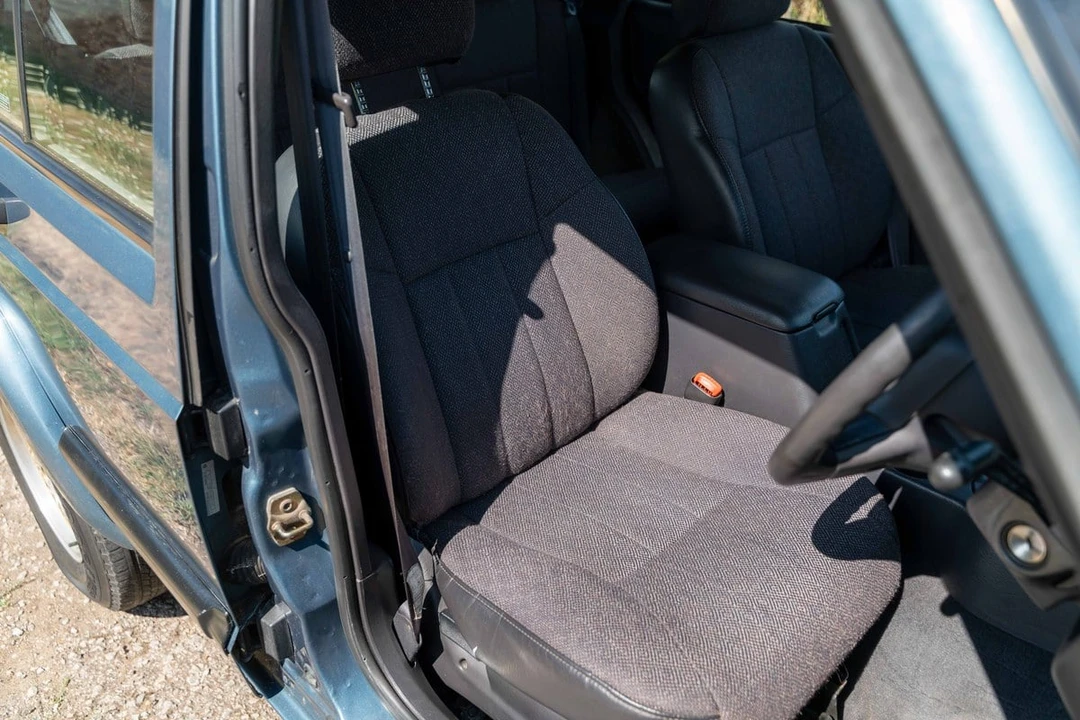 2000 Jeep XJ Cherokee - Image 23 of 30