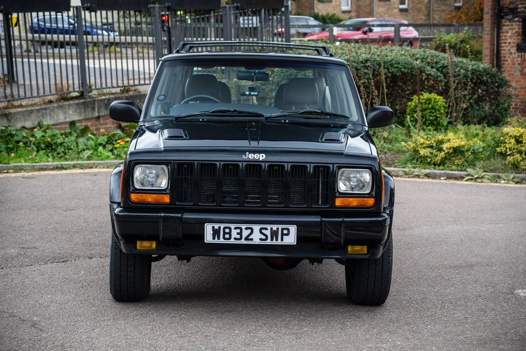 2000 Jeep XJ Cherokee - Image 5 of 30