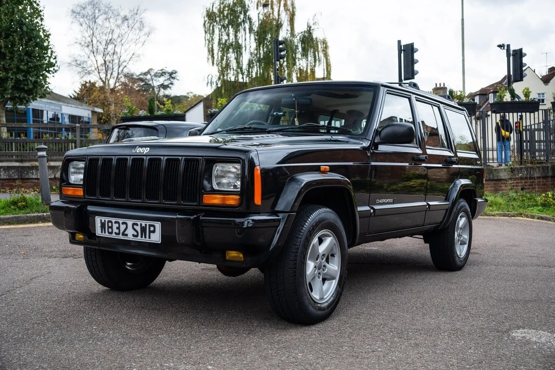 2000 Jeep XJ Cherokee - Image 9 of 30