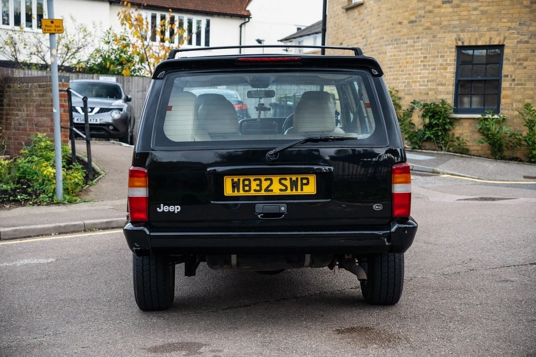 2000 Jeep XJ Cherokee - Image 14 of 30