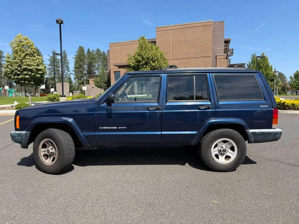 2000 Jeep XJ Cherokee - Image 2 of 15