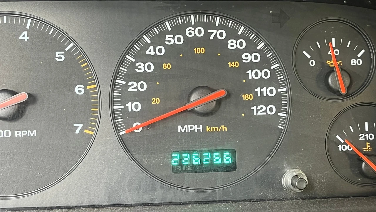 2000 Jeep WJ Grand Cherokee - Image 14 of 23