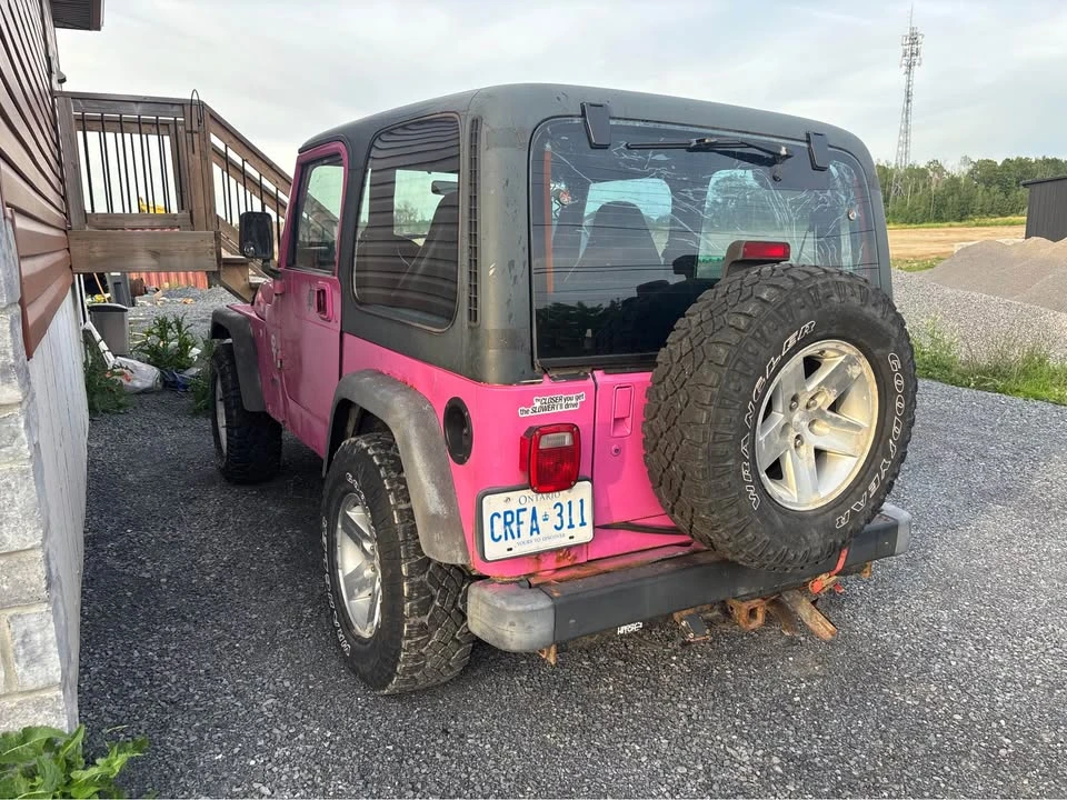 2000 Jeep TJ Wrangler - Image 2 of 3