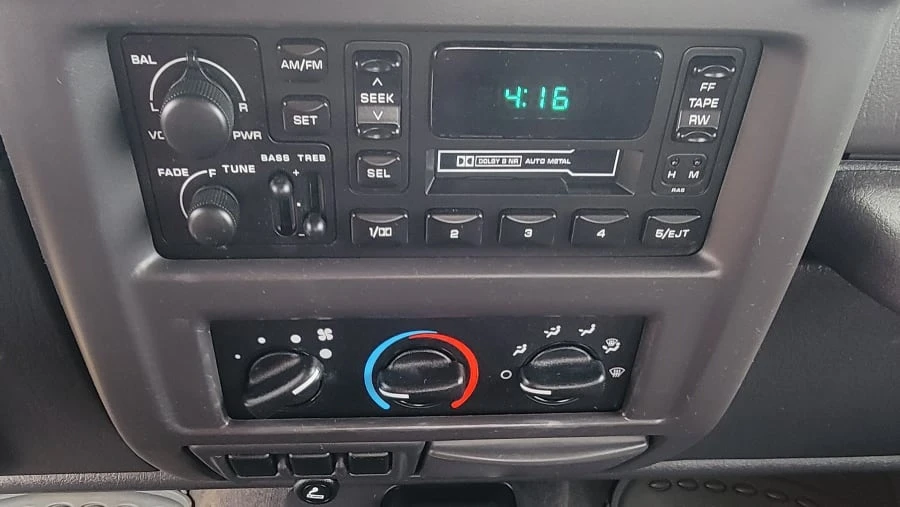 2000 Jeep TJ Wrangler - Image 5 of 16