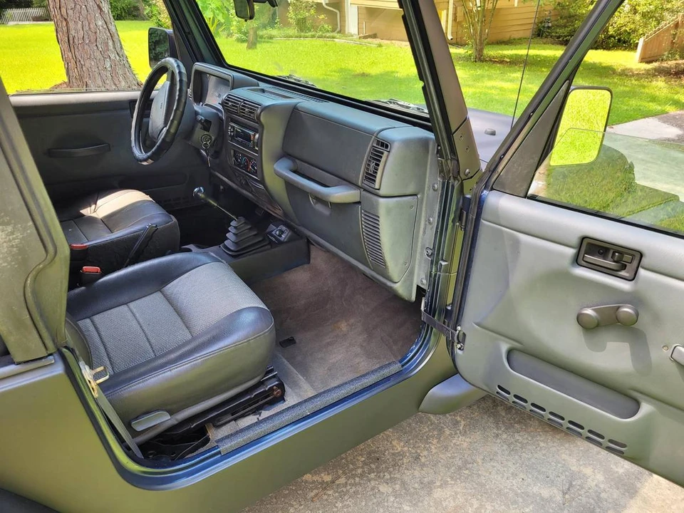 2000 Jeep TJ Wrangler - Image 3 of 11