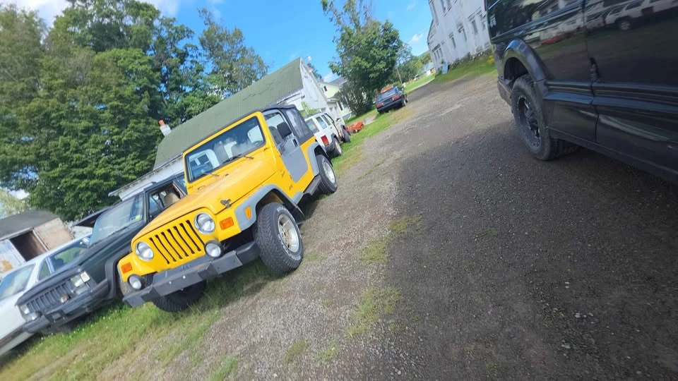 2000 Jeep TJ Wrangler - Image 2 of 8