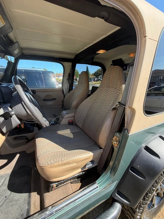 2000 Jeep TJ Wrangler - Image 10 of 13