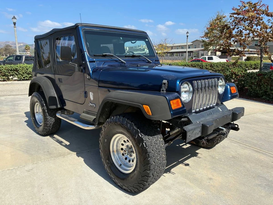 2000 Jeep TJ Wrangler - Image 2 of 17