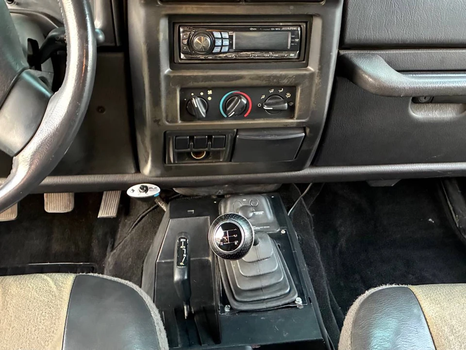2000 Jeep TJ Wrangler - Image 7 of 17