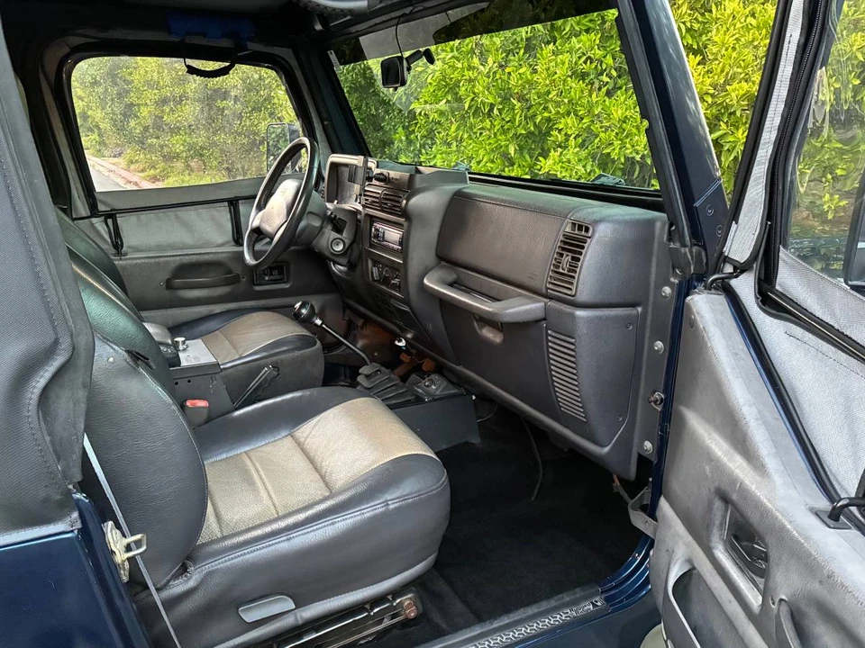 2000 Jeep TJ Wrangler - Image 11 of 17