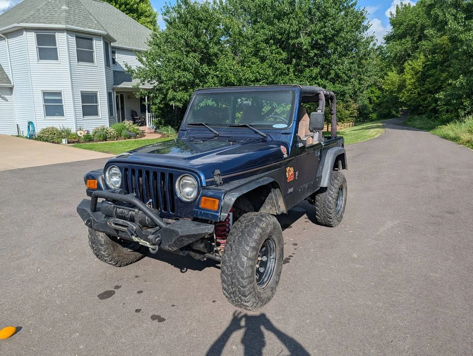 2000 Jeep TJ Wrangler - Image 2 of 7