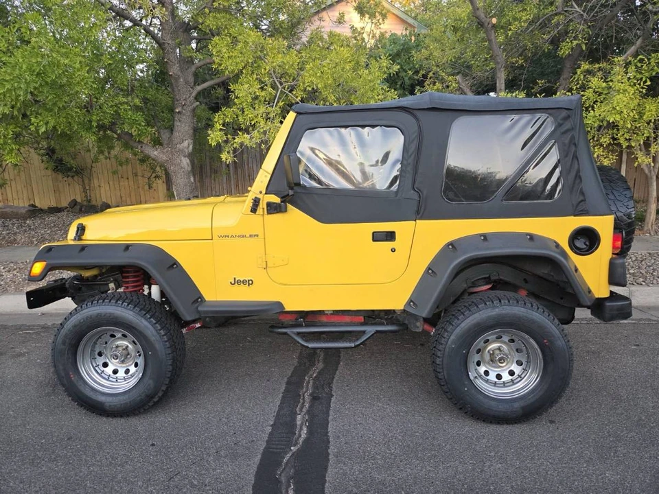 2000 Jeep TJ Wrangler - Image 2 of 9
