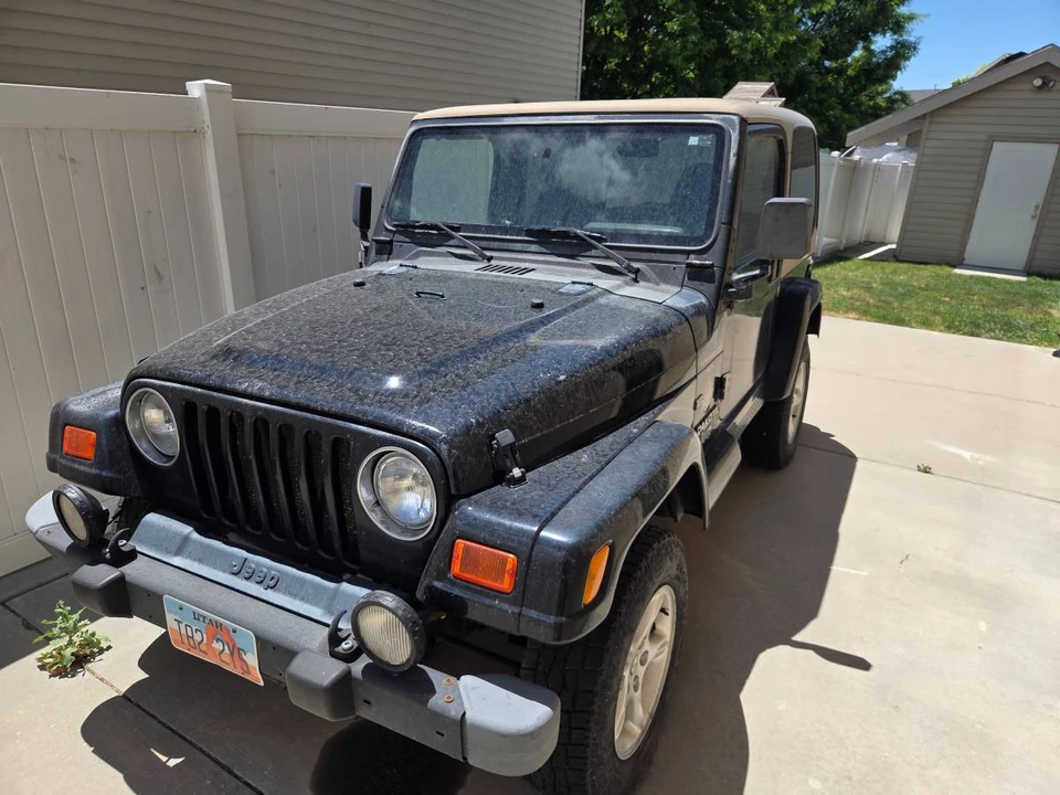 2000 Jeep TJ Wrangler - Image 2 of 2