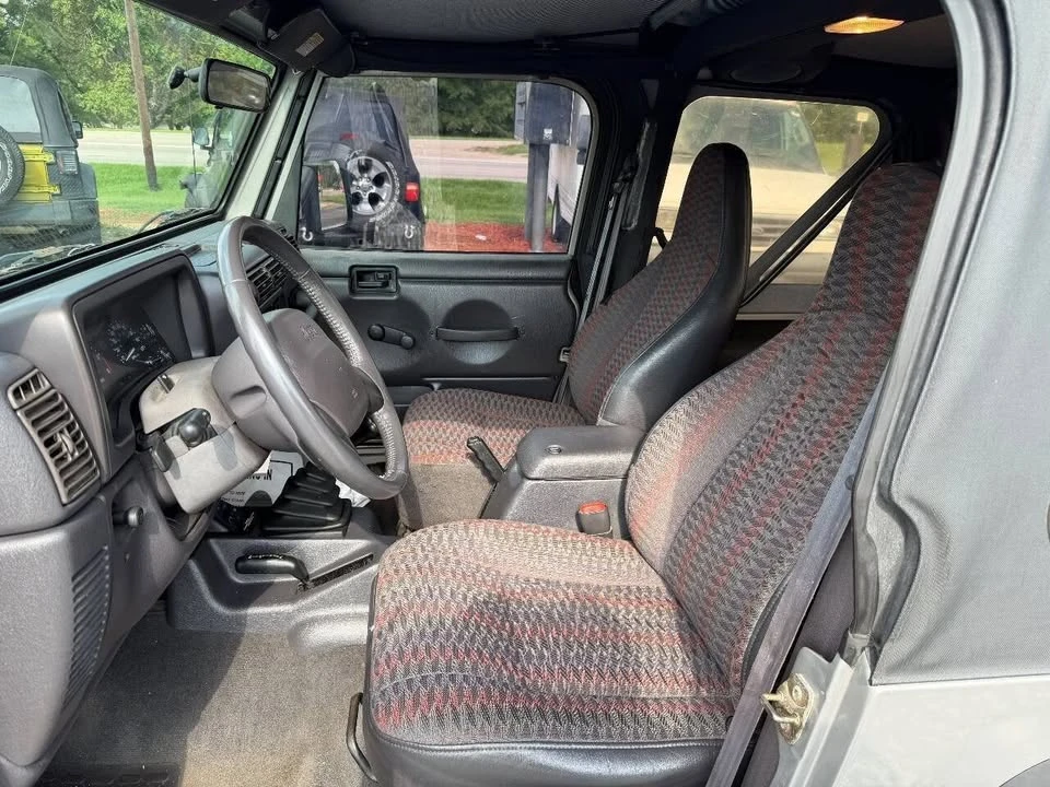 2000 Jeep TJ Wrangler - Image 5 of 16