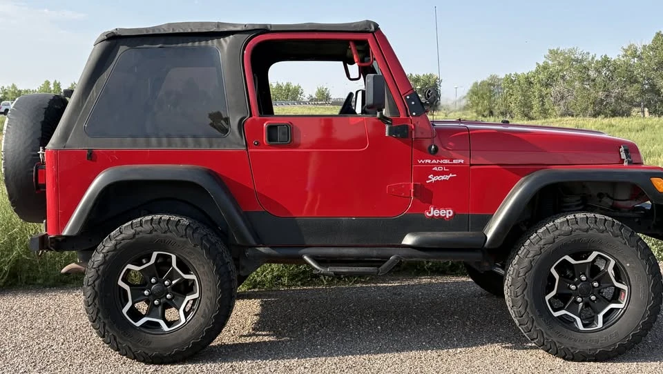 2000 Jeep TJ Wrangler - Image 2 of 18