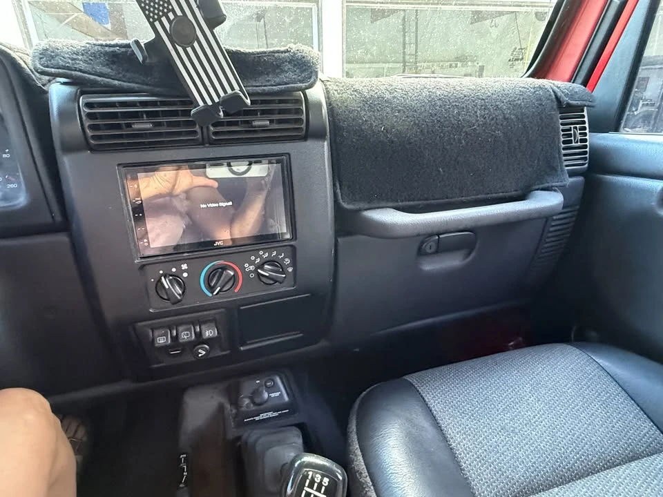 2000 Jeep TJ Wrangler - Image 3 of 8