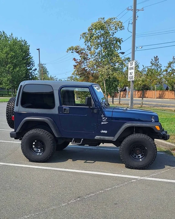 2000 Jeep TJ Wrangler - Image 9 of 9
