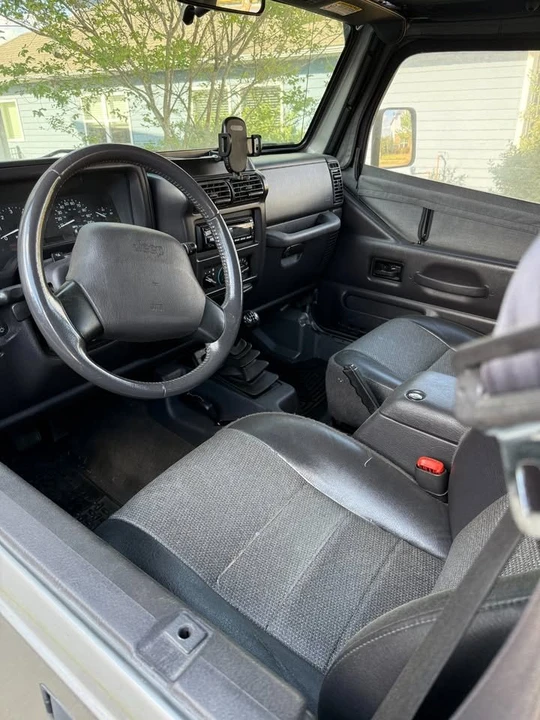2000 Jeep TJ Wrangler - Image 13 of 14