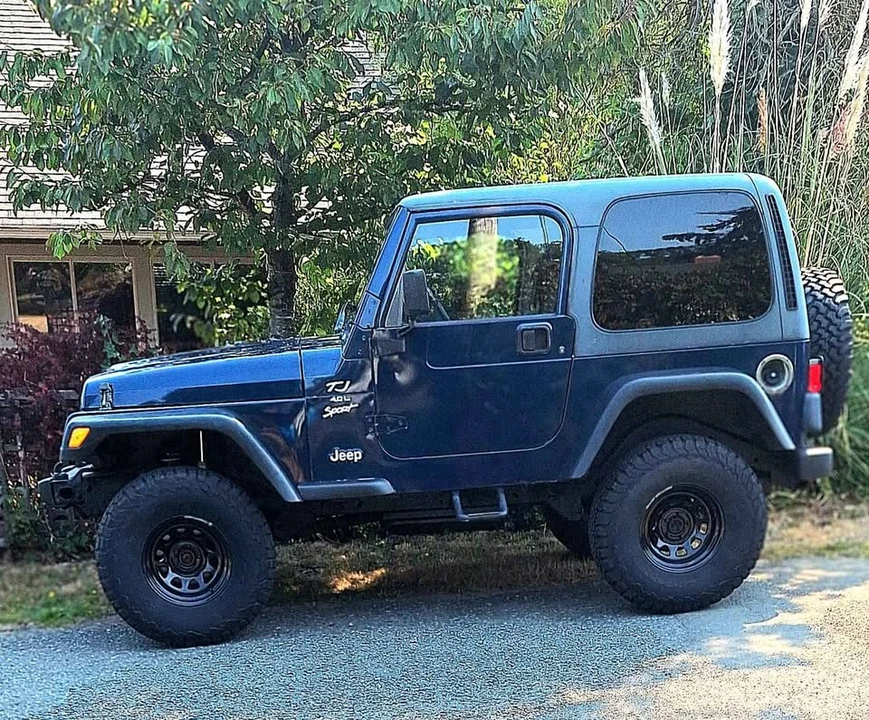 2000 Jeep TJ Wrangler - Image 2 of 9