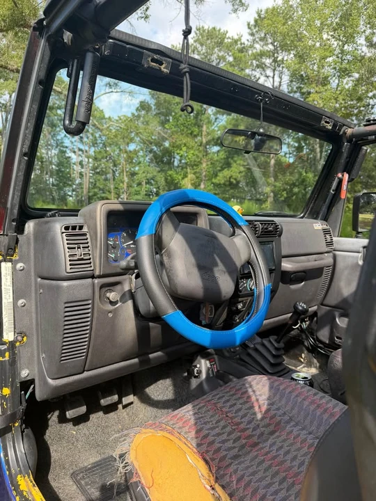 2000 Jeep TJ Wrangler - Image 9 of 16