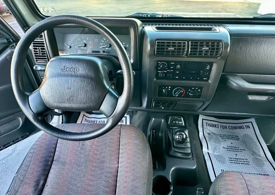 2000 Jeep TJ Wrangler - Image 10 of 15