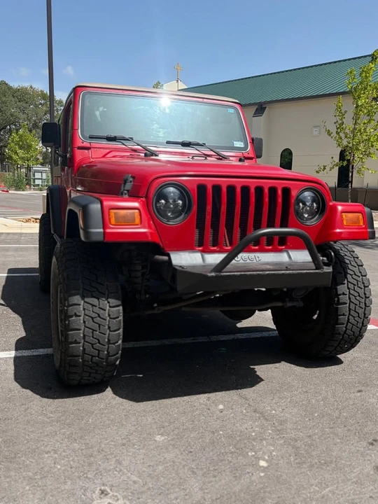 2000 Jeep TJ Wrangler - Image 2 of 11