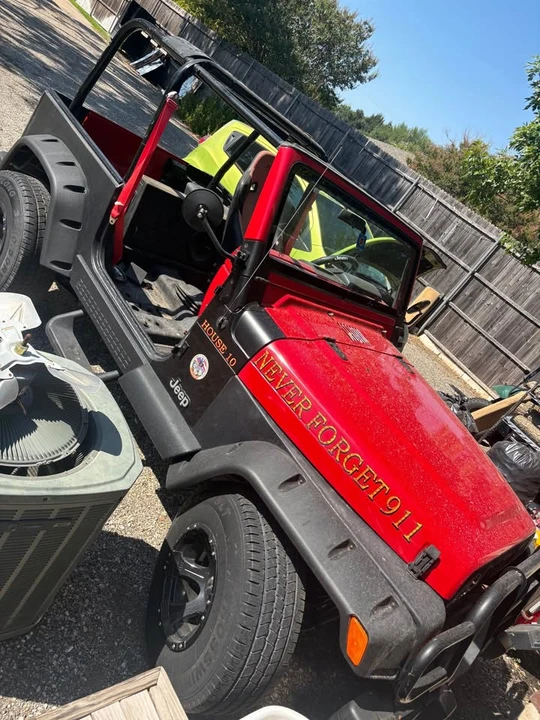 2000 Jeep TJ Wrangler - Image 3 of 4
