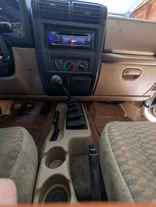 2000 Jeep TJ Wrangler - Image 3 of 3