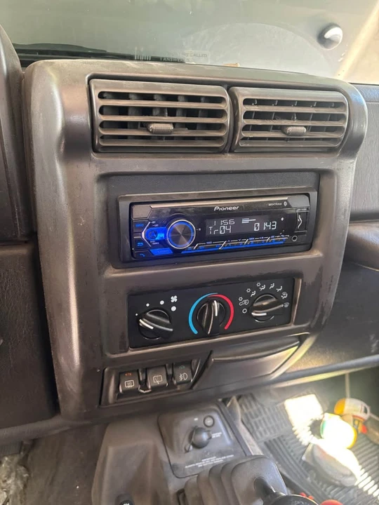 2000 Jeep TJ Wrangler - Image 3 of 8