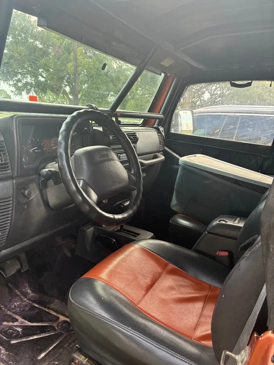 2000 Jeep TJ Wrangler - Image 2 of 6