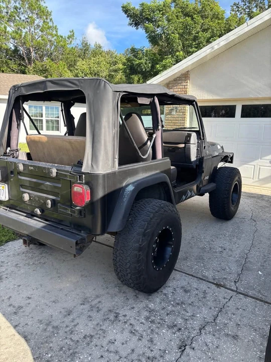 2000 Jeep TJ Wrangler - Image 2 of 6
