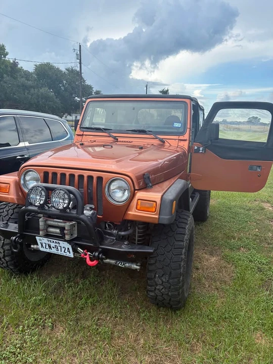 2000 Jeep TJ Wrangler - Image 2 of 6