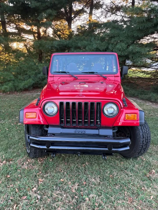 2000 Jeep TJ Wrangler - Image 2 of 11