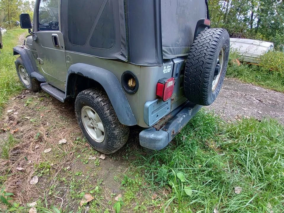 2000 Jeep TJ Wrangler - Image 3 of 10