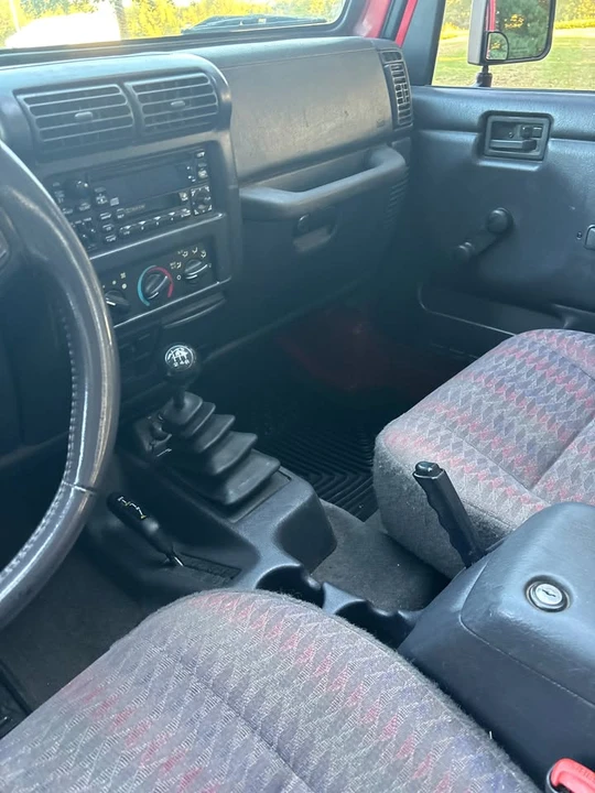 2000 Jeep TJ Wrangler - Image 9 of 11